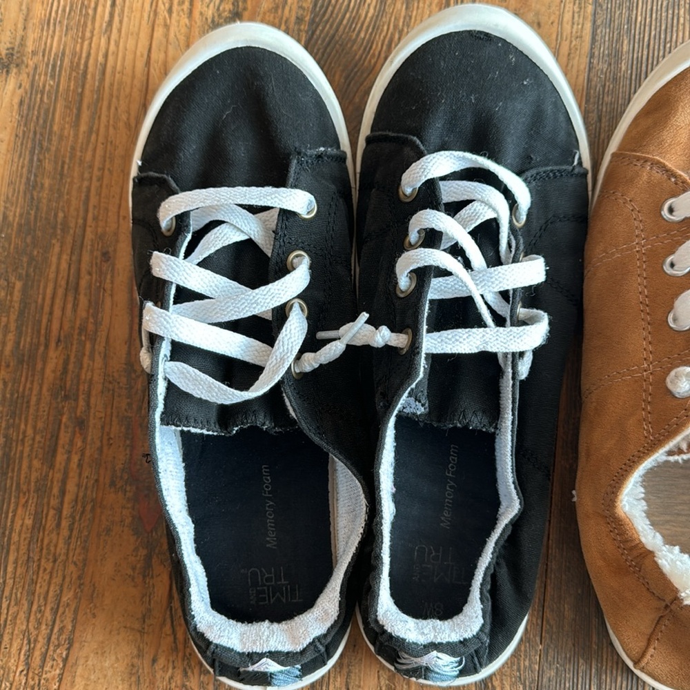 Women’s shoes size 8 - Picture 2 of 3